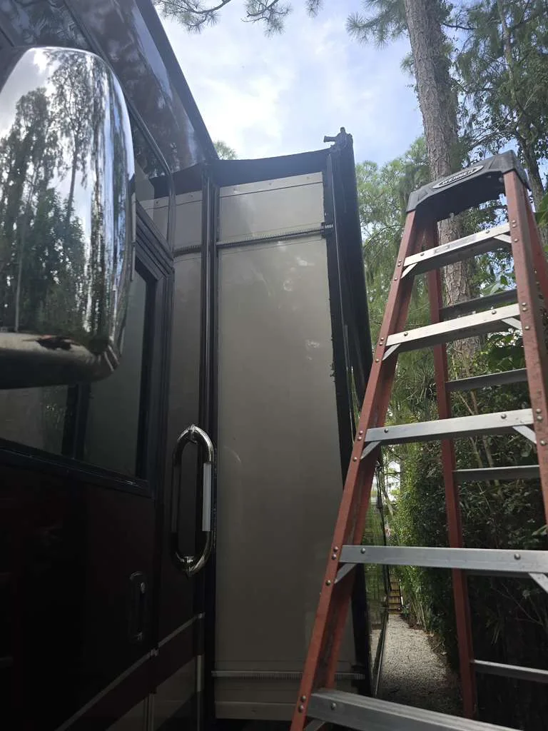 RV slide-out repair Clermont FL